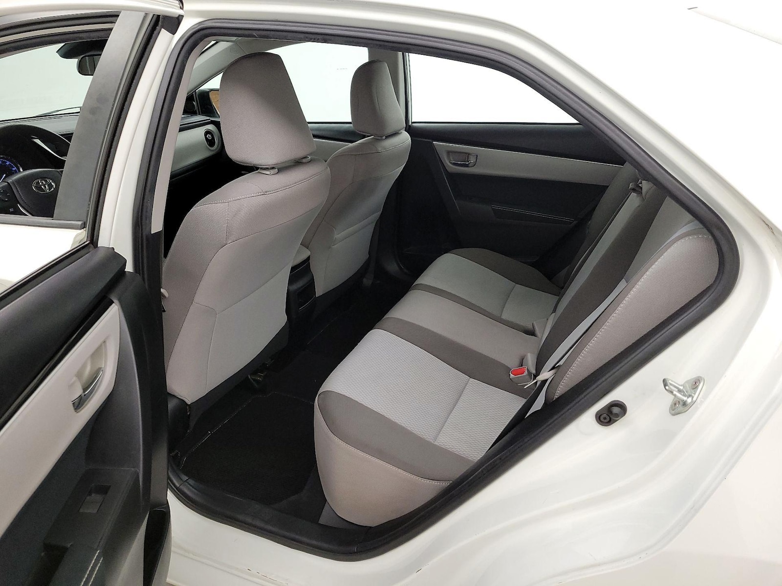 2018 Toyota Corolla LE - Photo 20