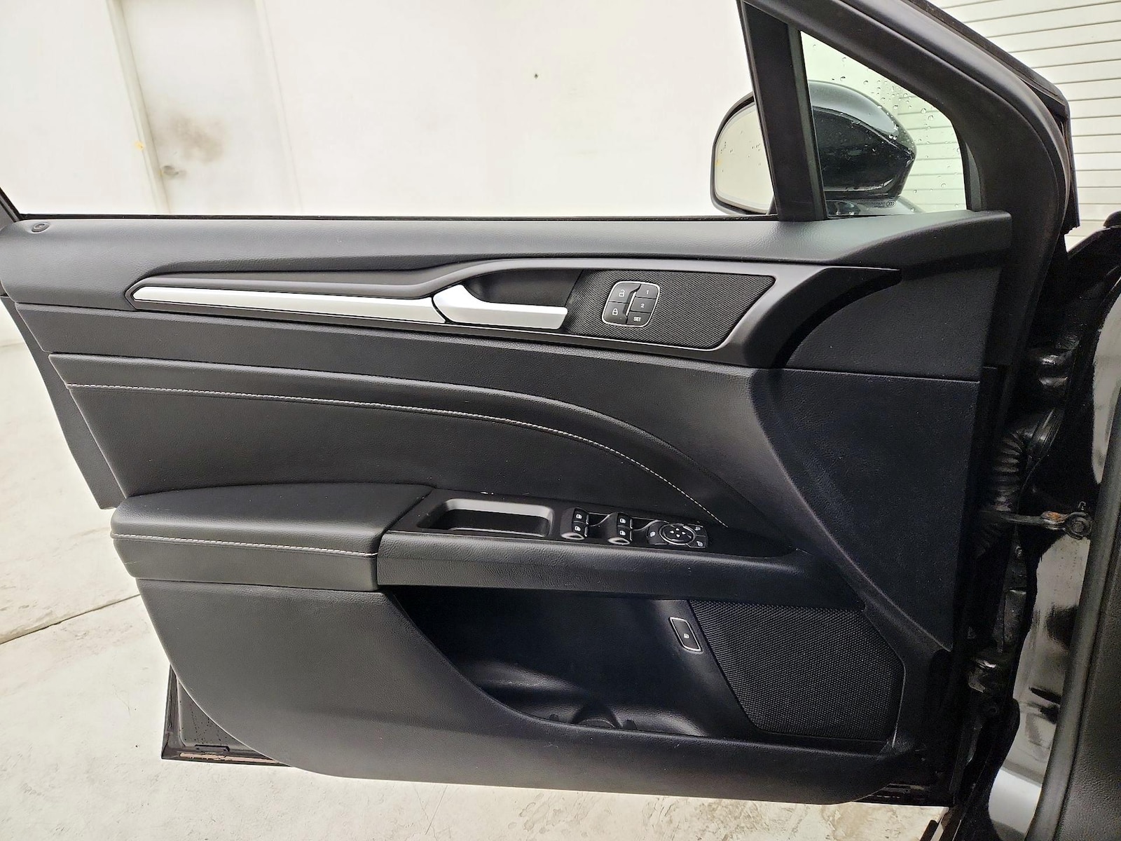 2020 Ford Fusion Energi Titanium - Photo 13