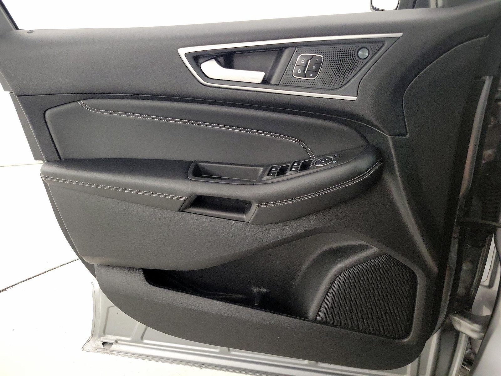 2024 Ford Edge Titanium - Photo 13