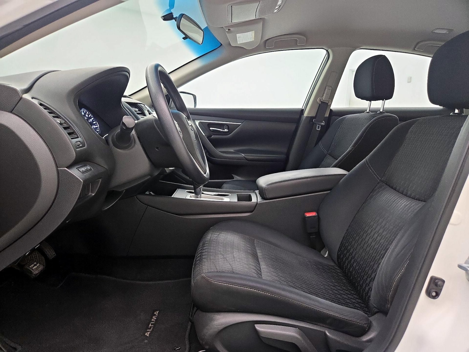 2016 Nissan Altima Base - Photo 12