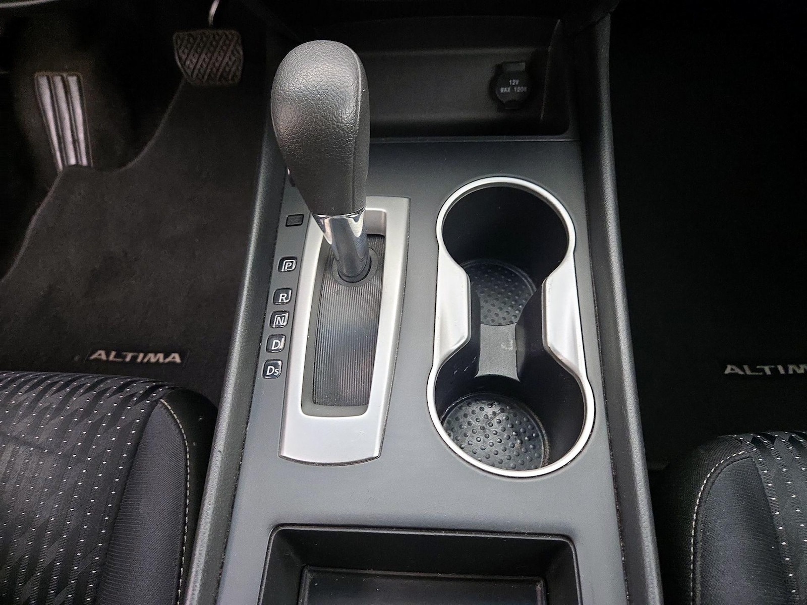 2016 Nissan Altima Base - Photo 17
