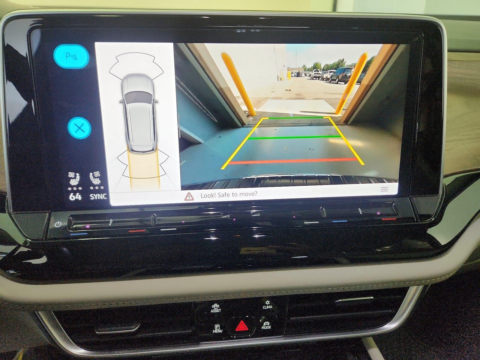 2024 Volkswagen Atlas SE w/Tech - Photo 15
