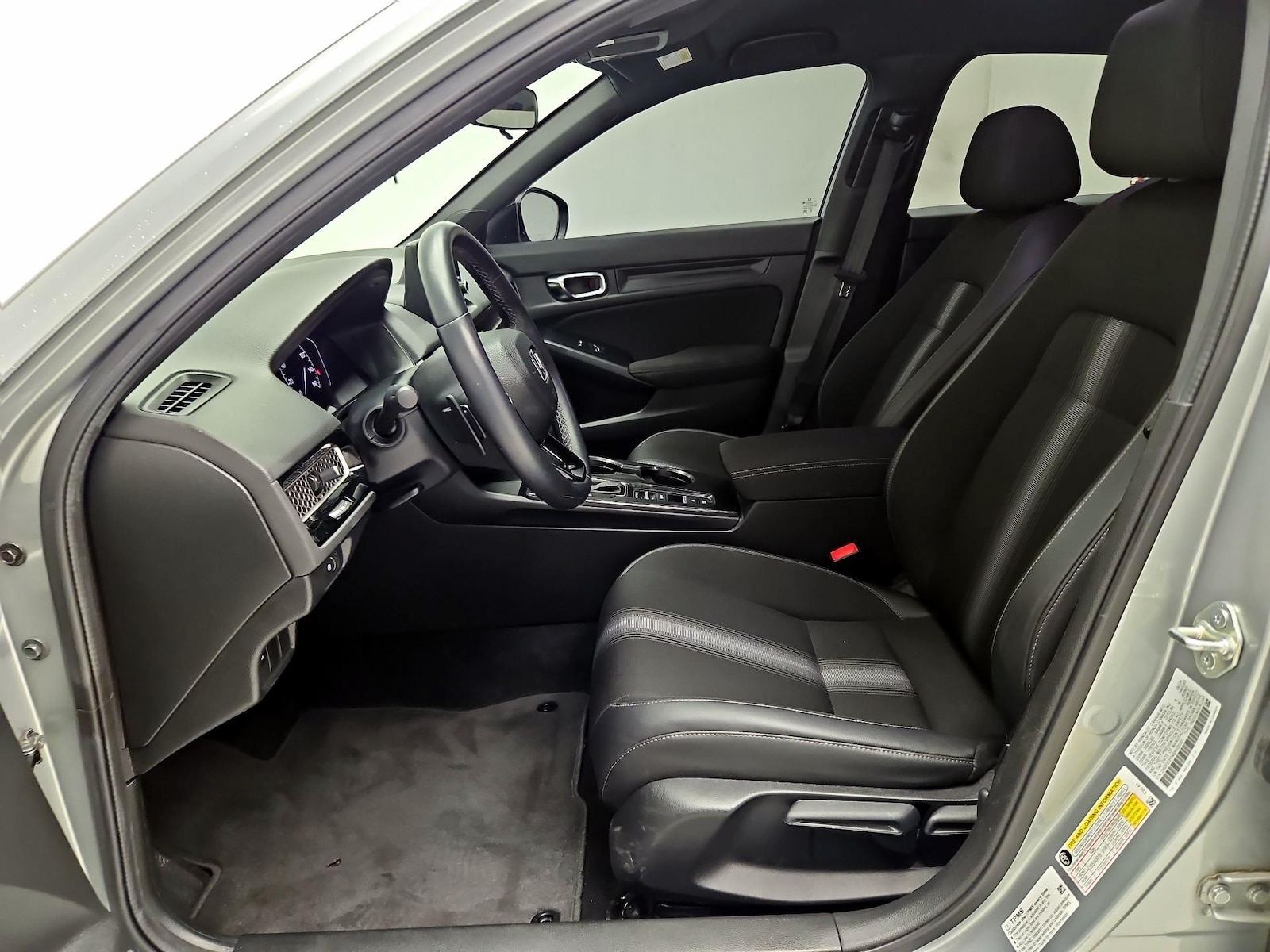 2025 Honda Civic Sport - Photo 12
