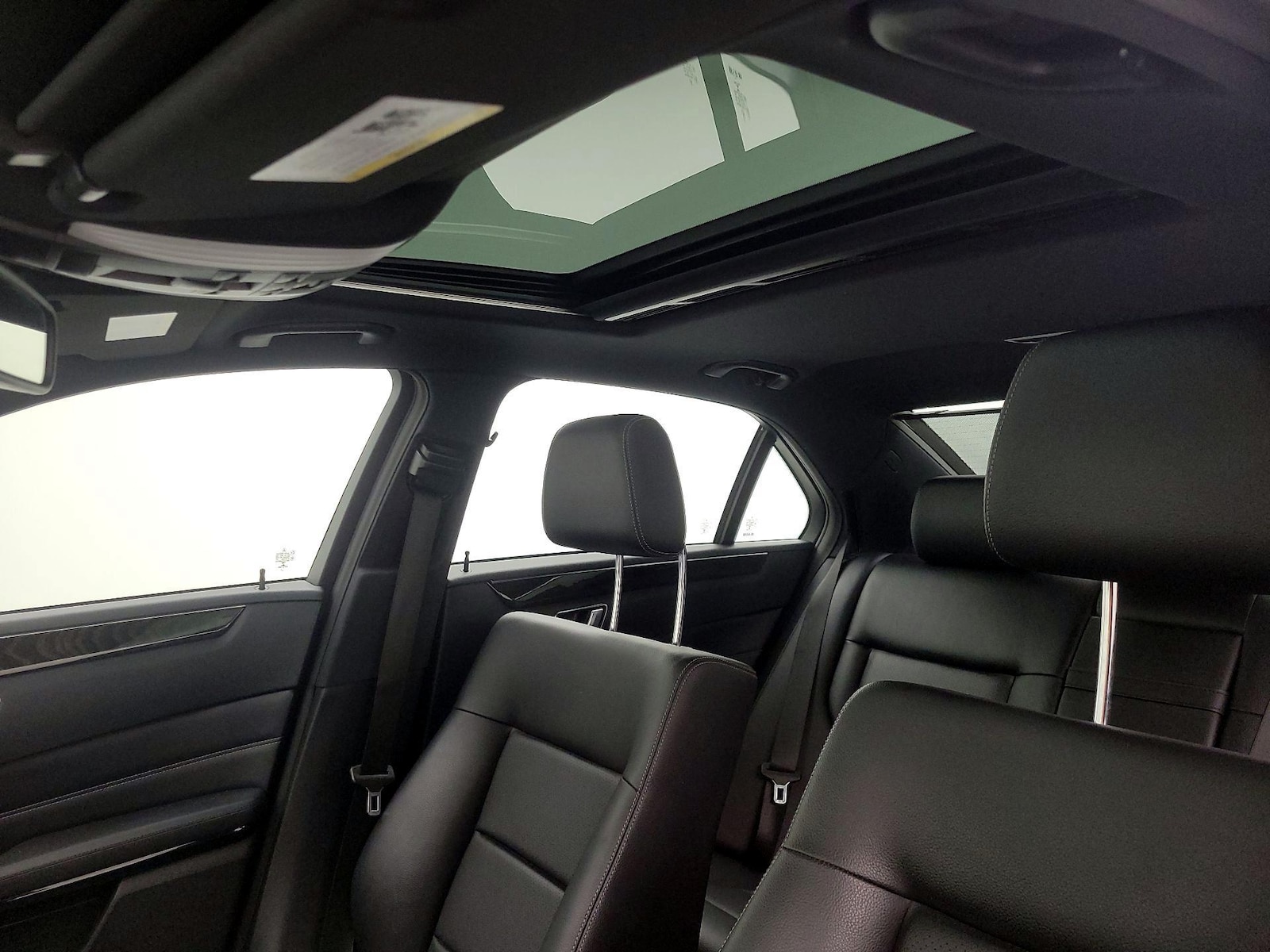 Sunroof(s) & Overhead Airbags