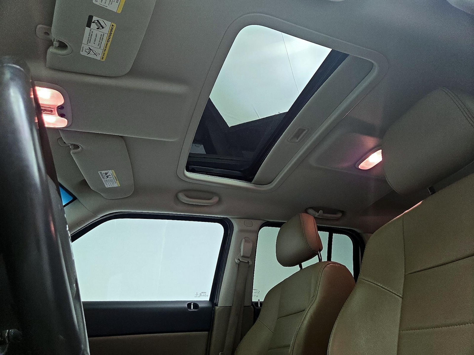 Sunroof(s) & Overhead Airbags