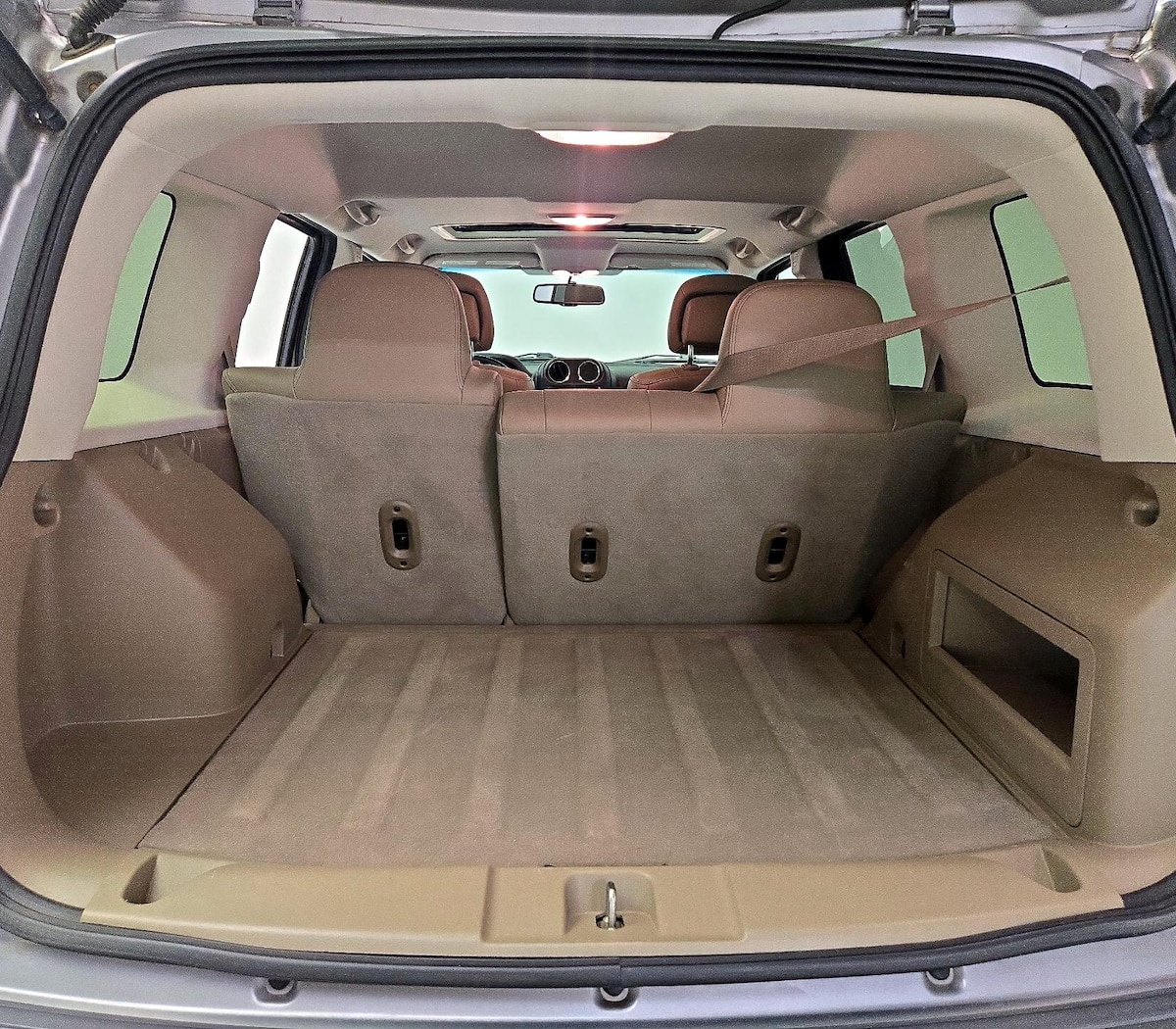 Trunk/Cargo (Seats Up)