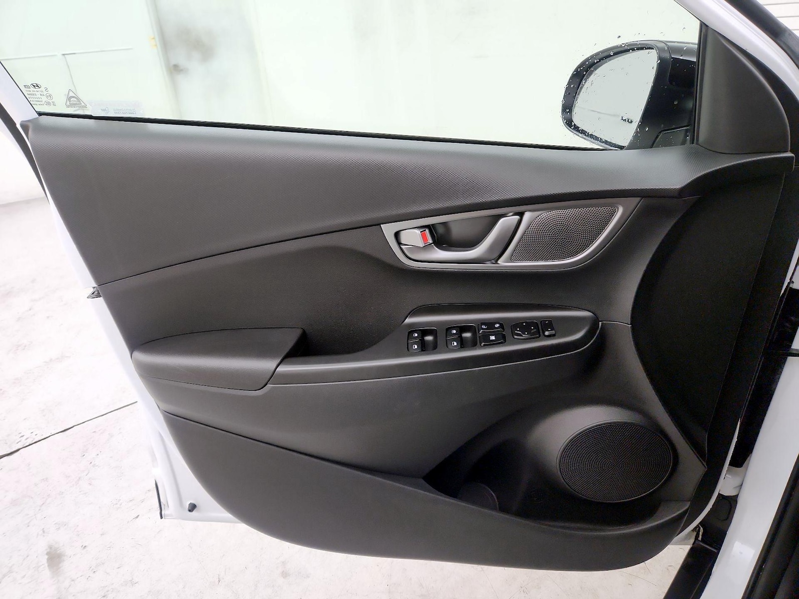 2021 Hyundai Kona EV SEL - Photo 13