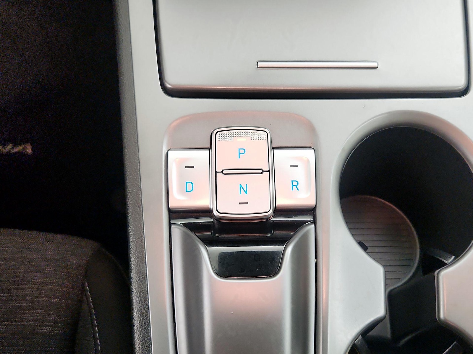 2021 Hyundai Kona EV SEL - Photo 18