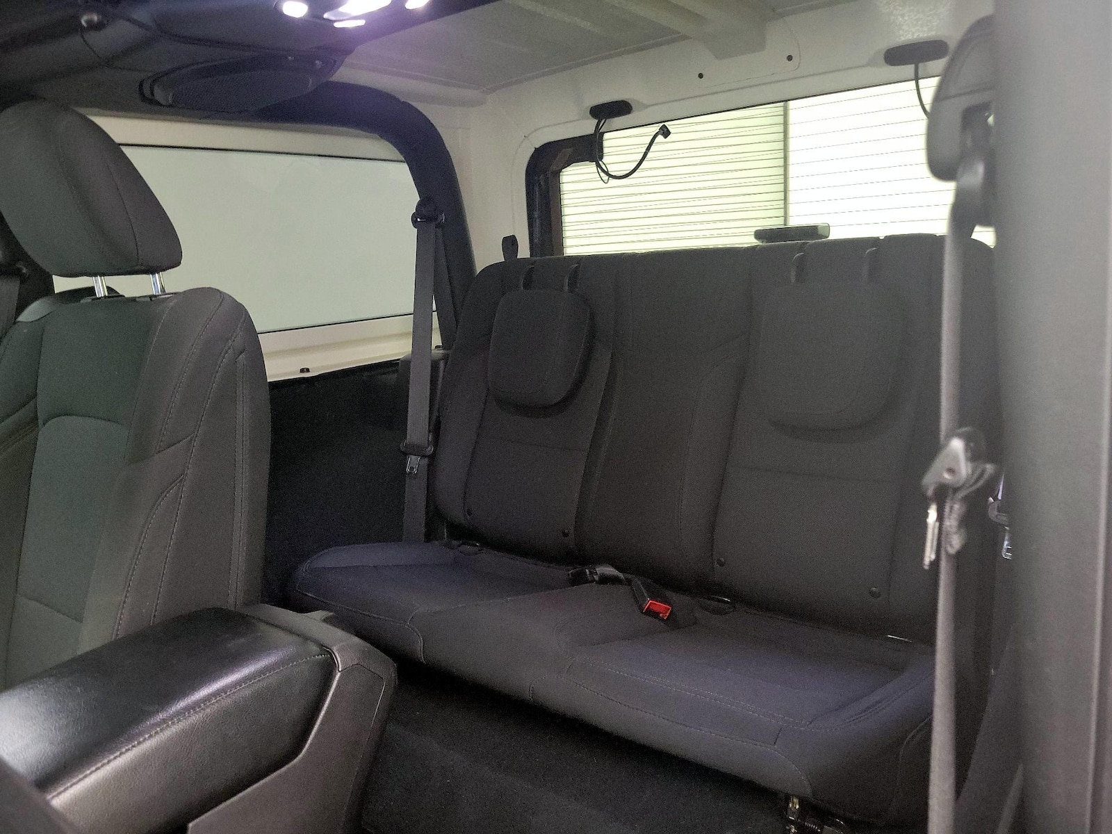 2022 Jeep Wrangler Willys - Photo 20
