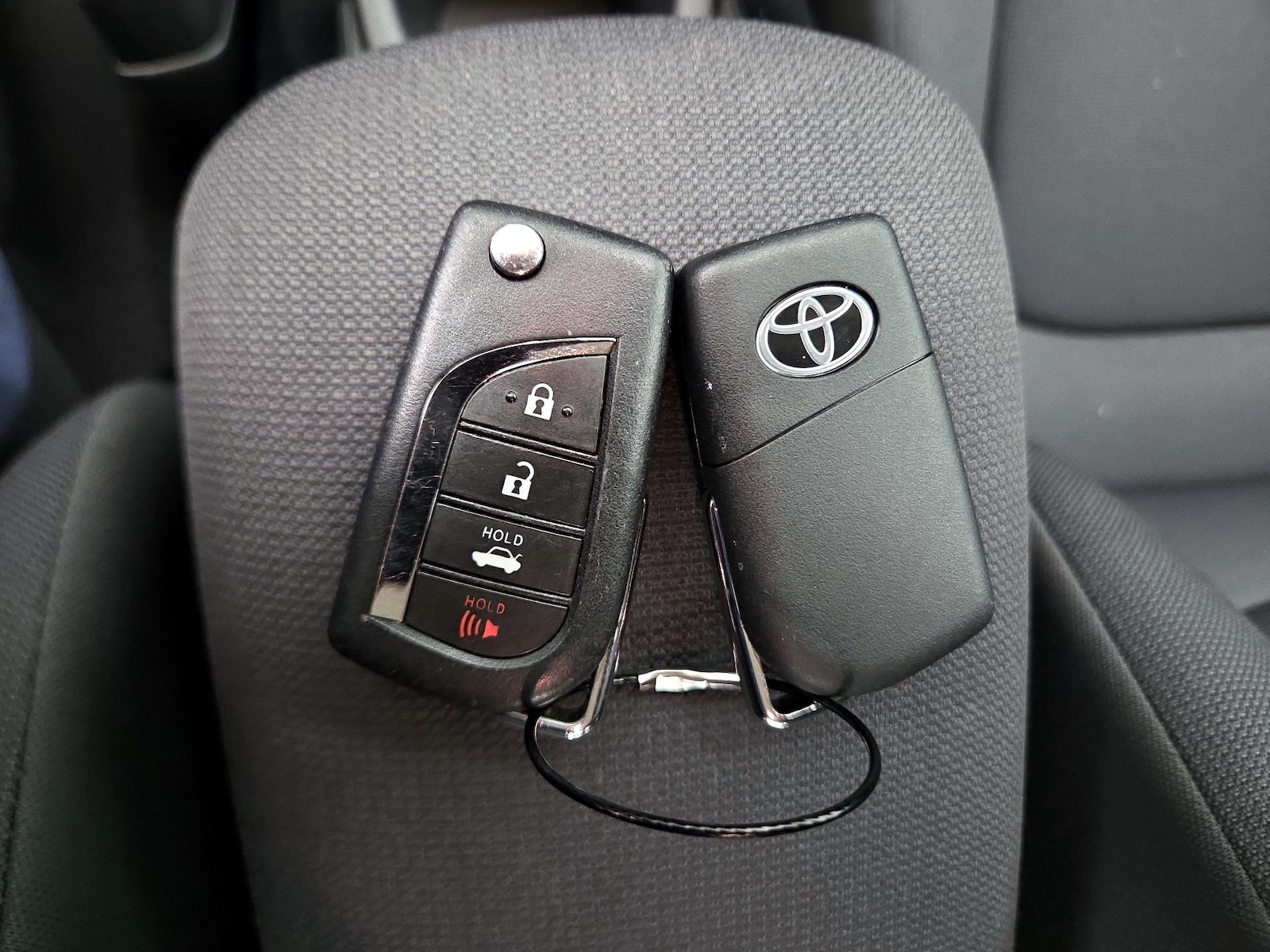 2020 Toyota Corolla LE - Photo 23
