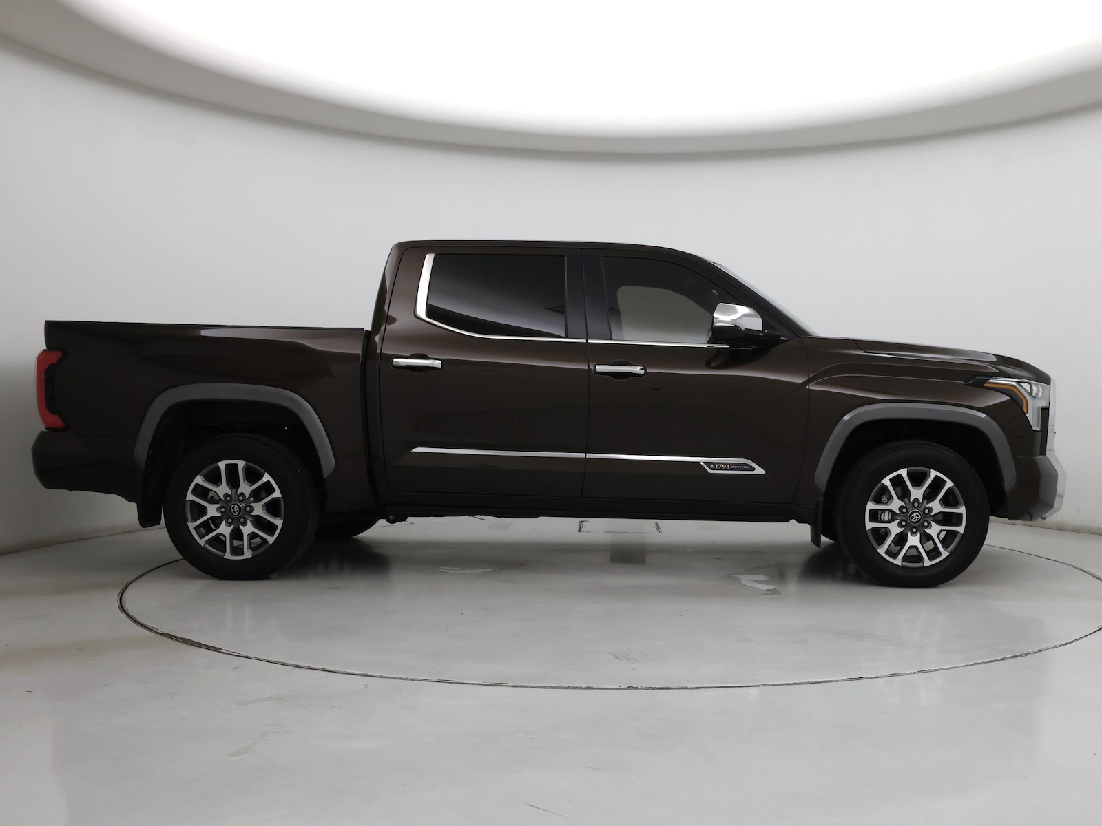 2025 Toyota Tundra 1794 Edition - Photo 8