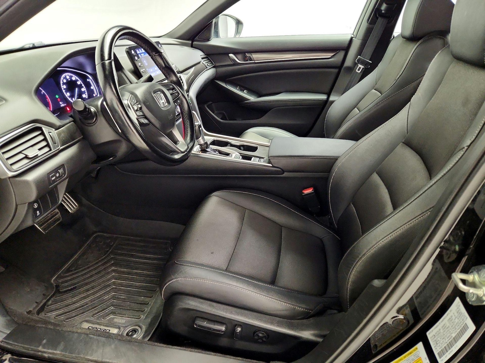 Power Seat(s) & Side Airbags