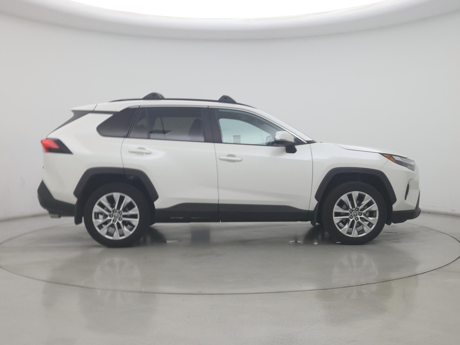 2022 Toyota RAV4 XLE Premium - Photo 8