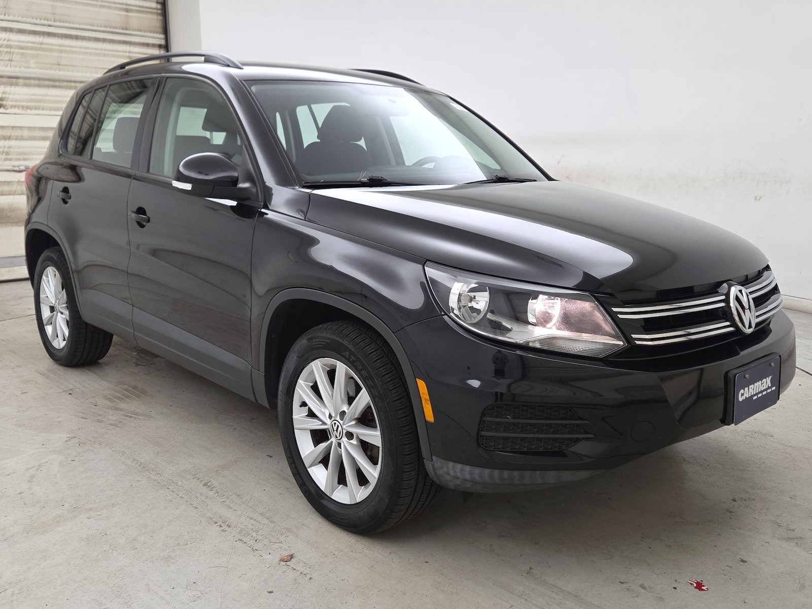 2017 Volkswagen Tiguan Limited Base