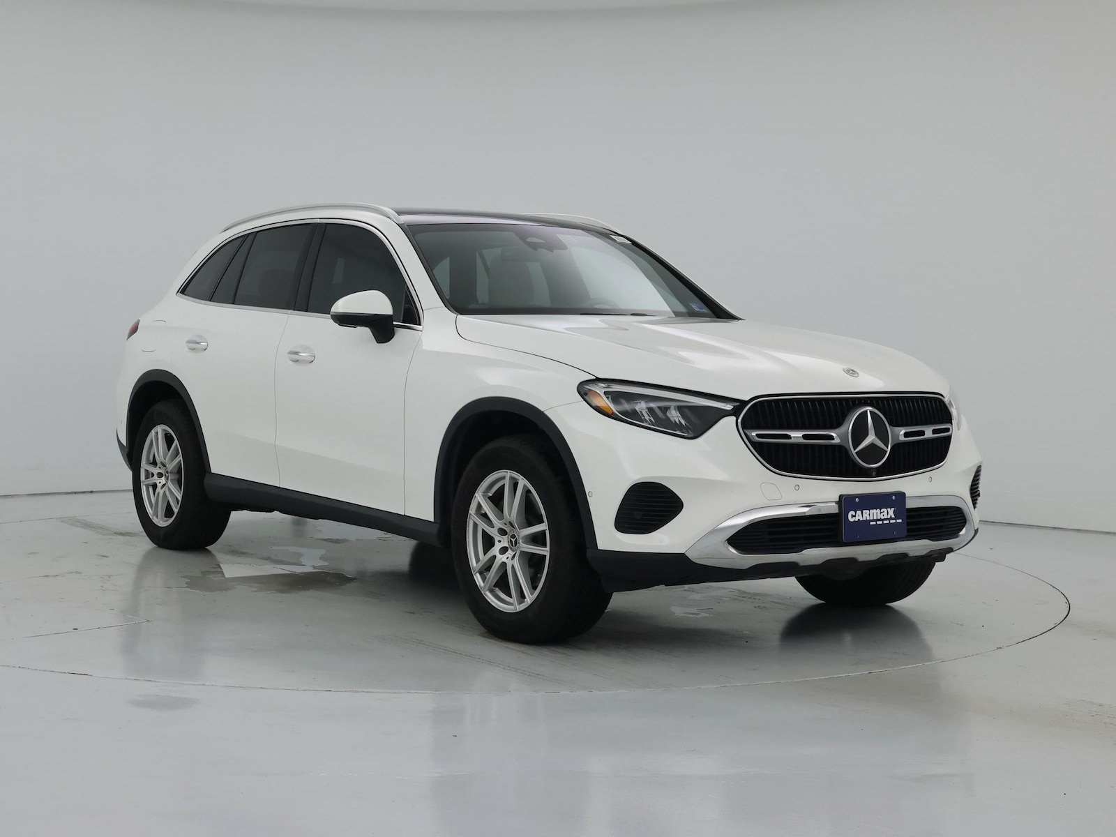 2023 Mercedes-Benz GLC GLC 300 - Photo 2