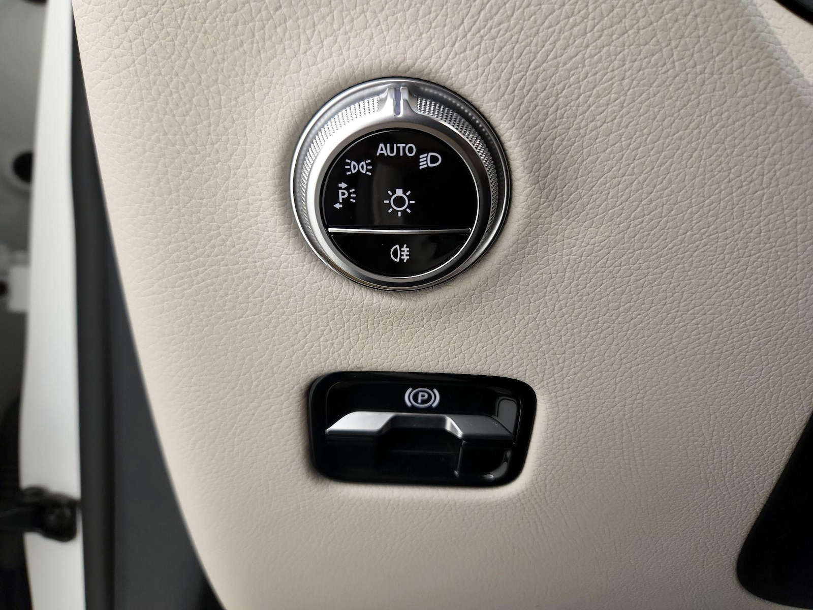 2023 Mercedes-Benz GLC GLC 300 - Photo 14