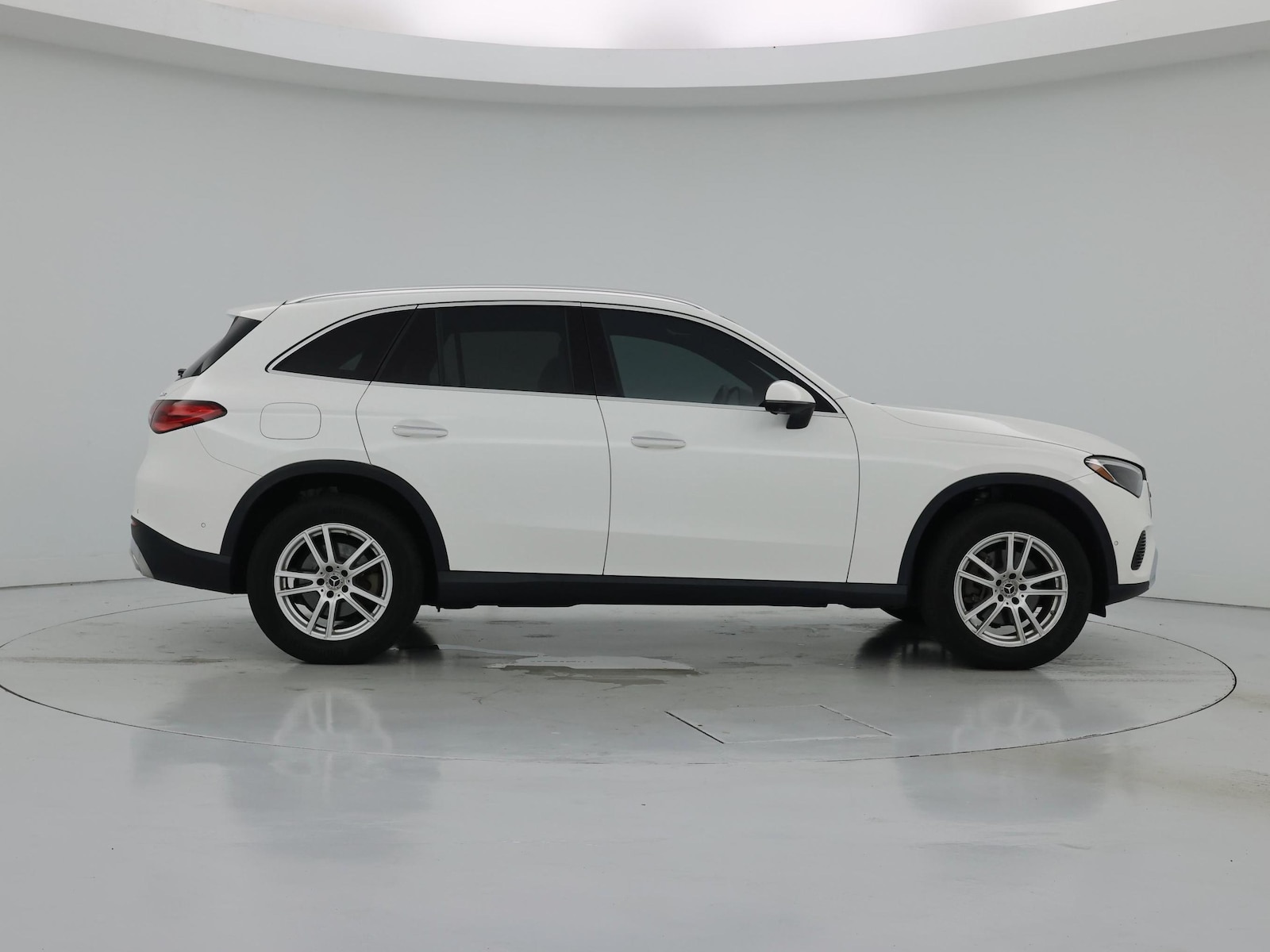 2023 Mercedes-Benz GLC GLC 300 - Photo 8