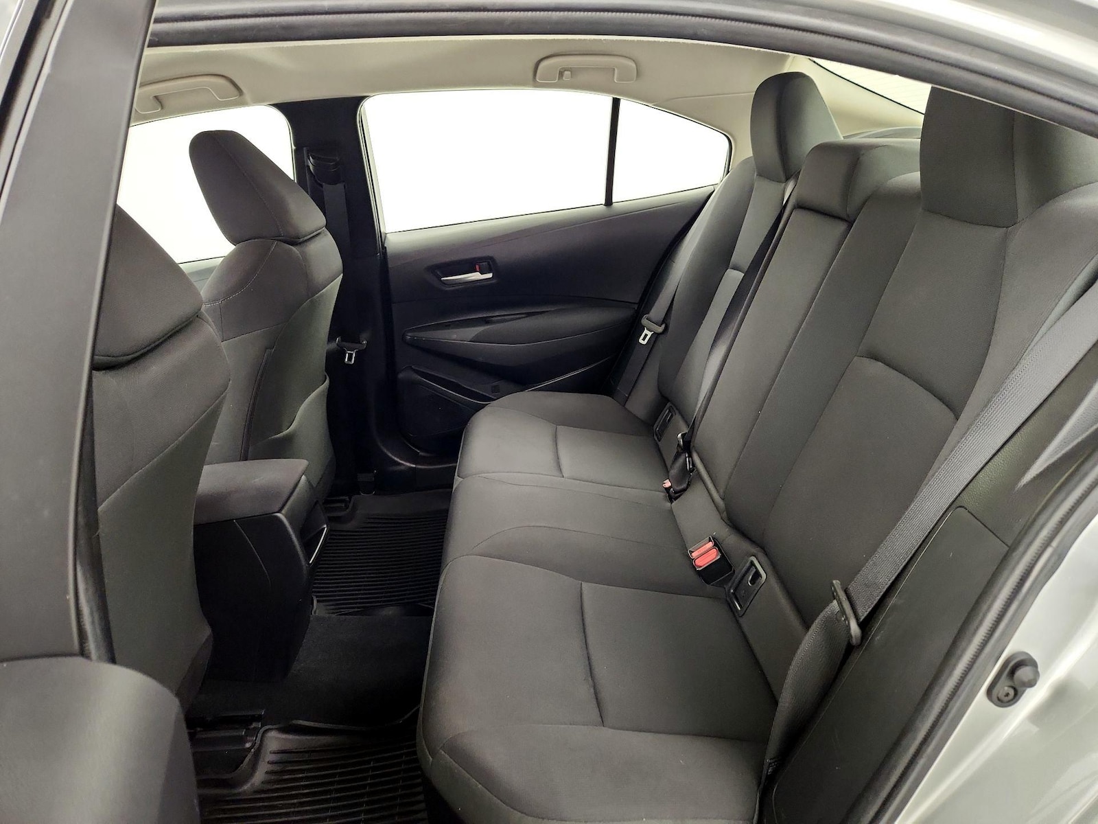 2021 Toyota Corolla LE - Photo 20