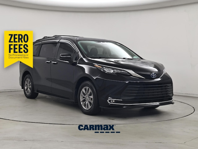Black 2024 Toyota Sienna Minivan Front-Wheel Drive Automatic