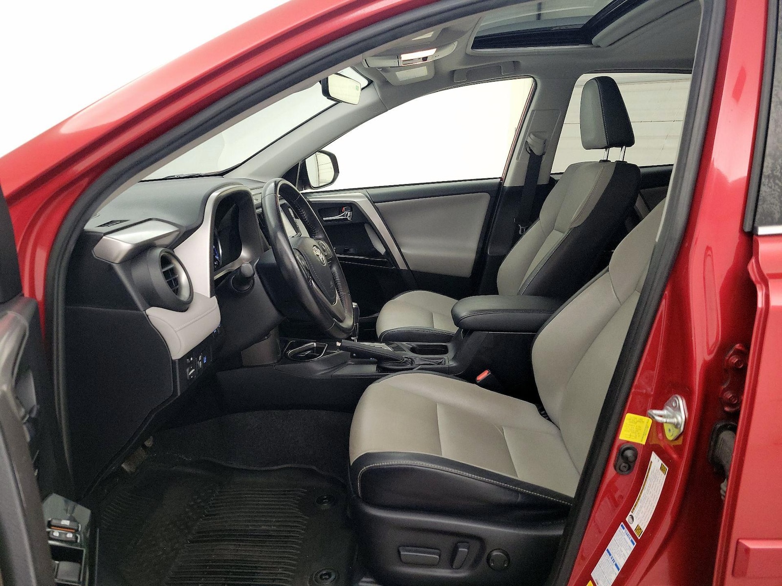 2017 Toyota RAV4 Limited - Photo 12