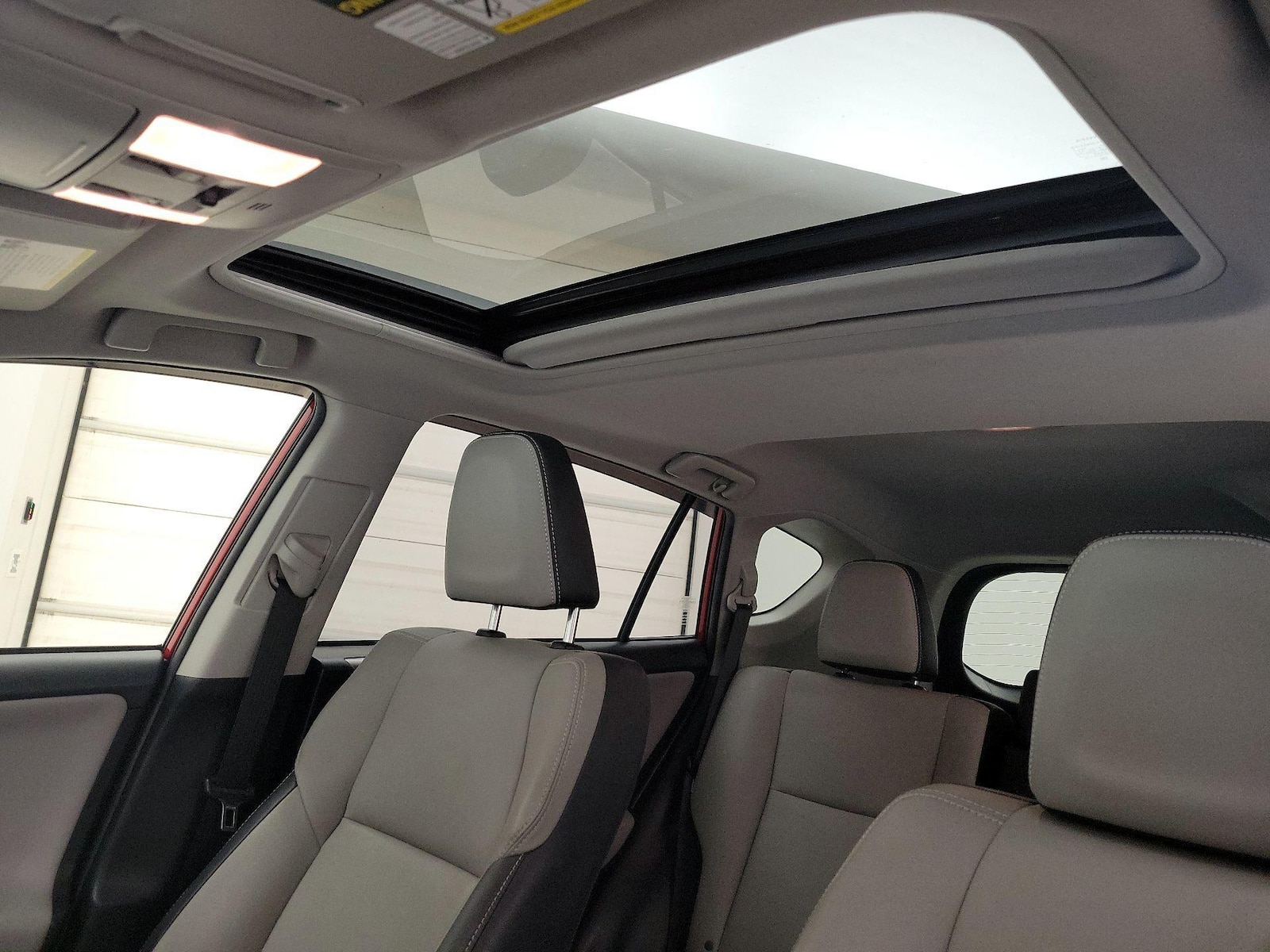 2017 Toyota RAV4 Limited - Photo 20