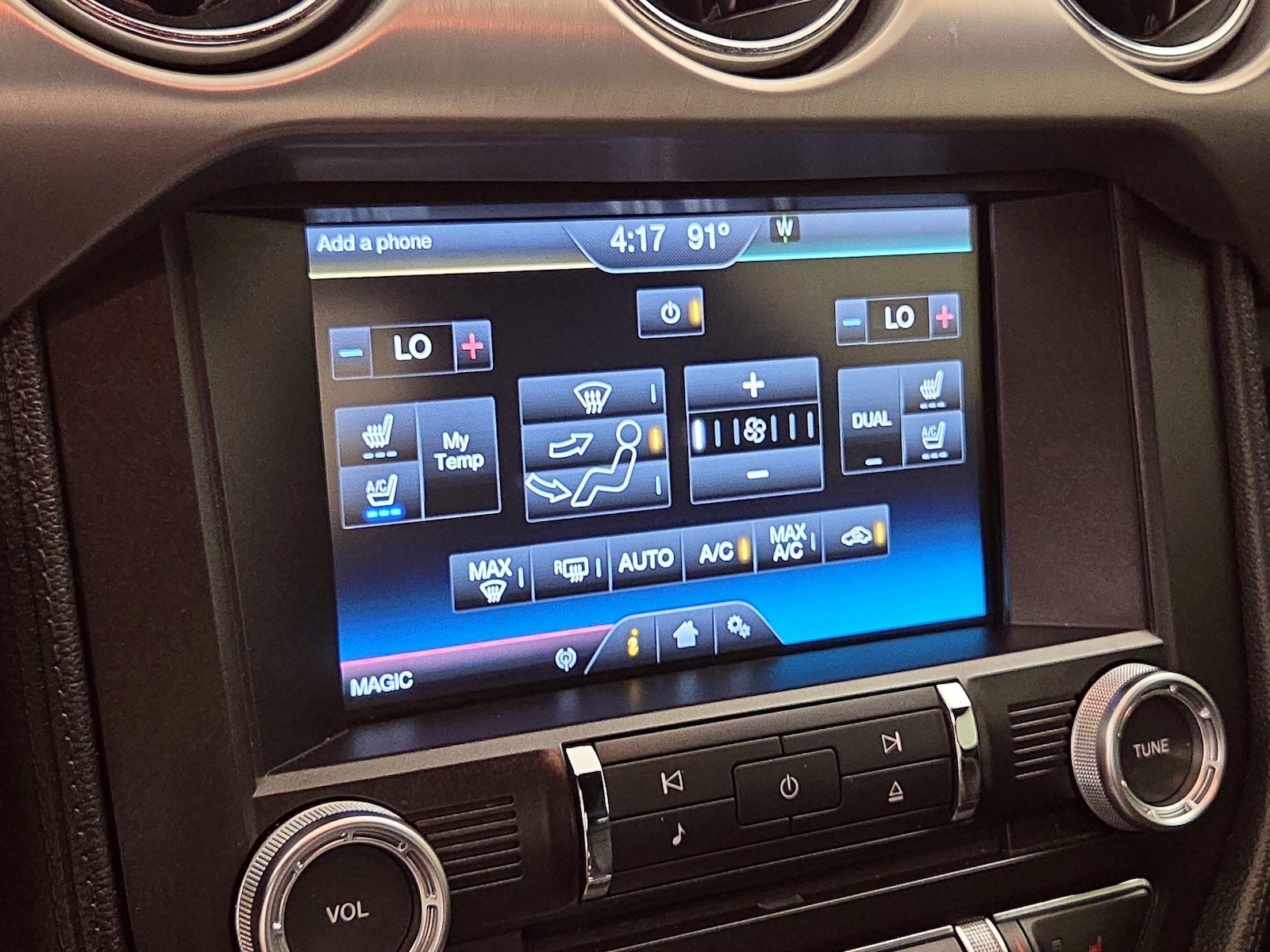 2015 Ford Mustang EcoBoost Premium - Photo 18