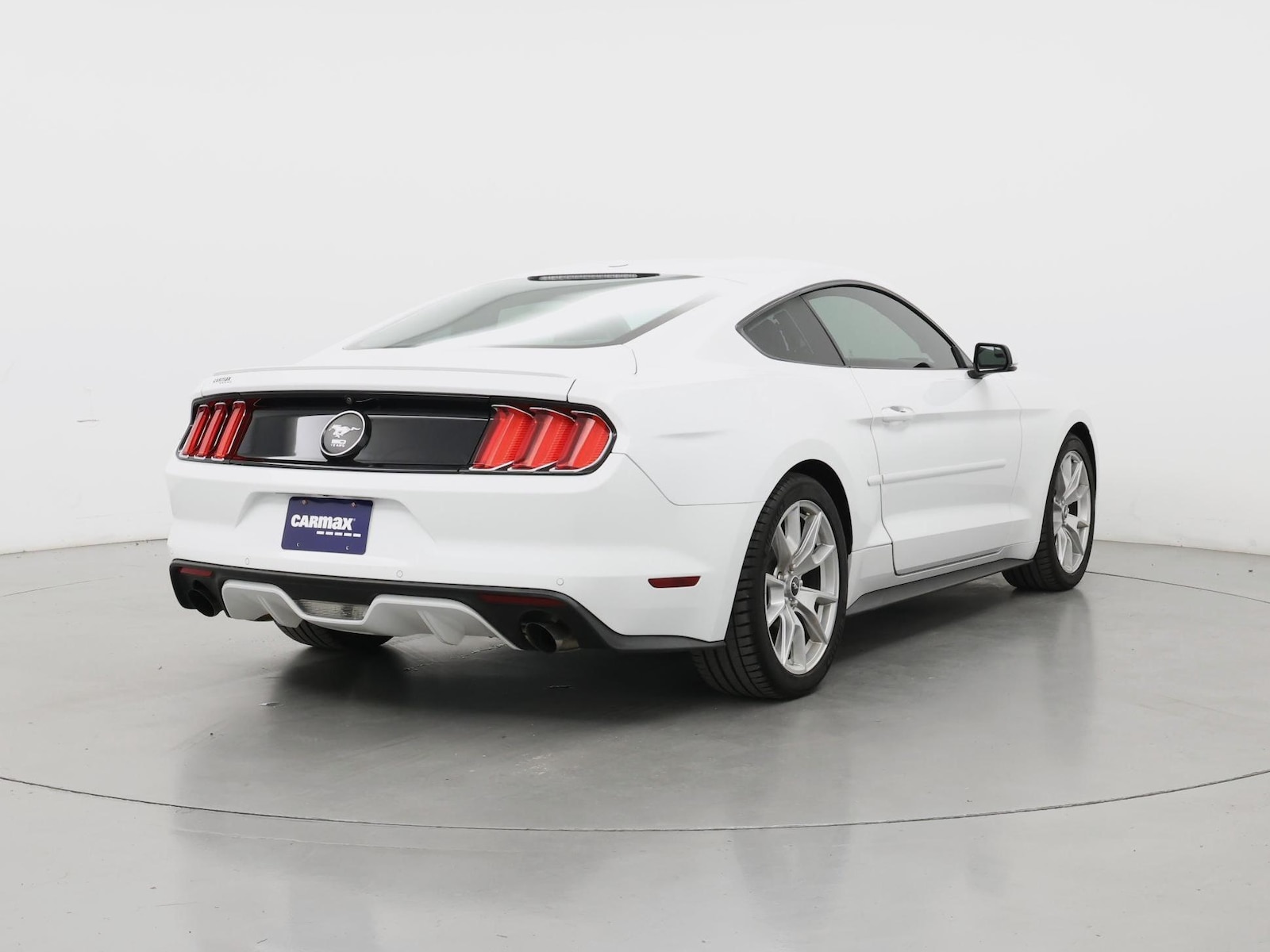 2015 Ford Mustang EcoBoost Premium - Photo 9