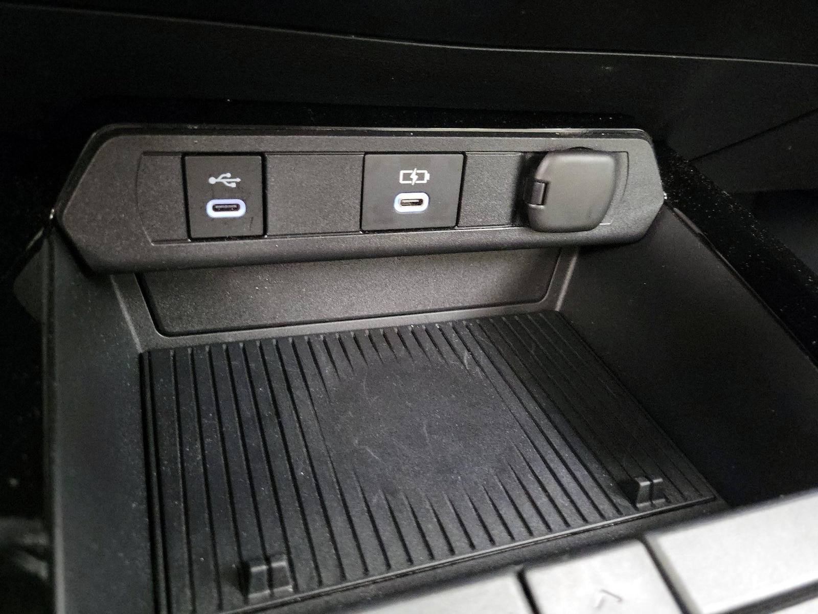 2023 Toyota Prius Limited - Photo 19