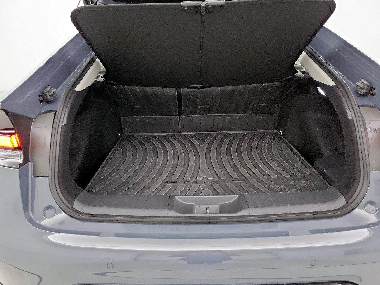 2023 Toyota Prius Limited - Photo 22