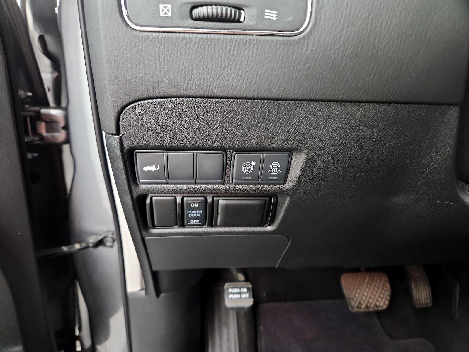 2020 Nissan Armada SL - Photo 14