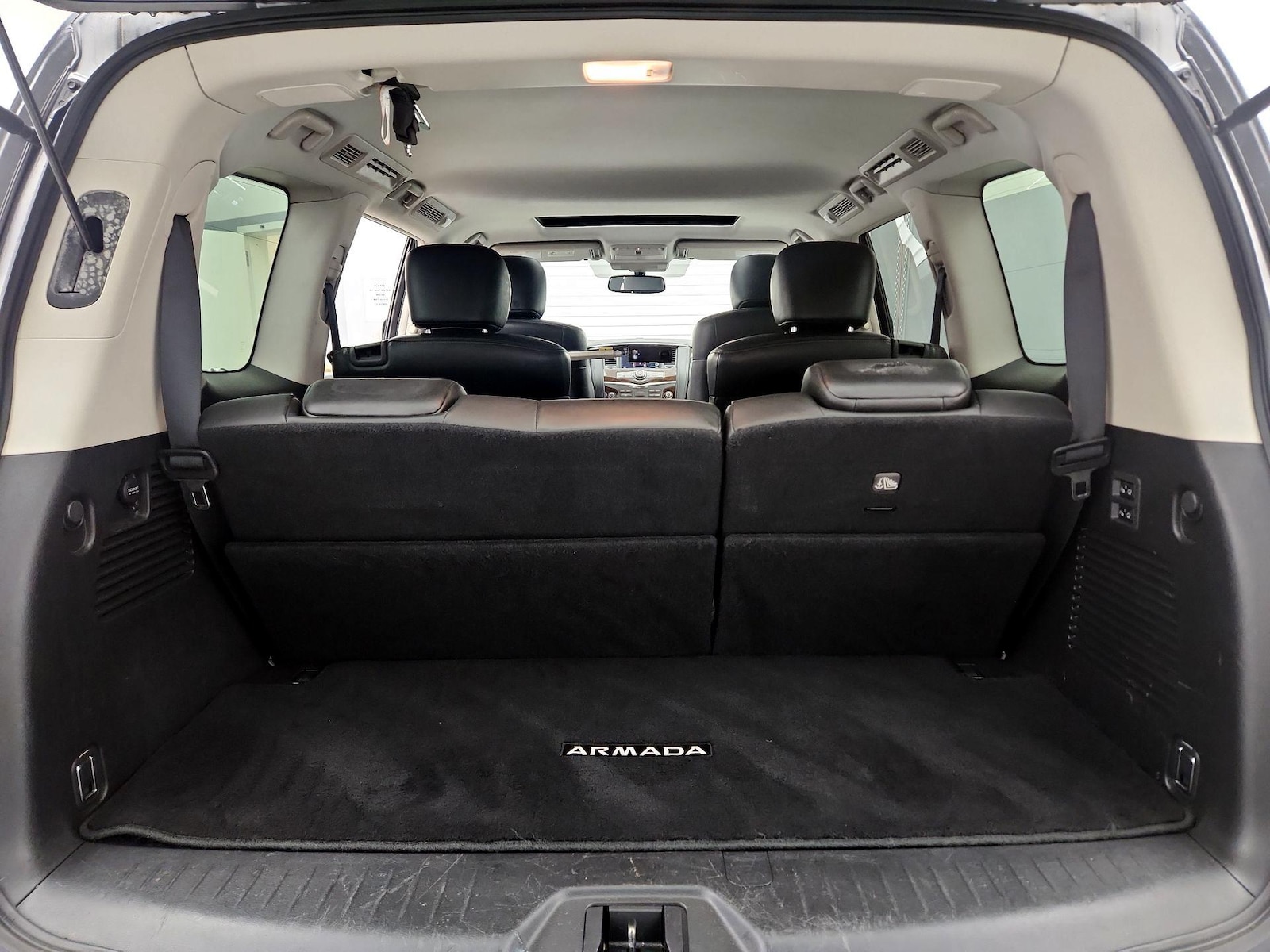 2020 Nissan Armada SL - Photo 23