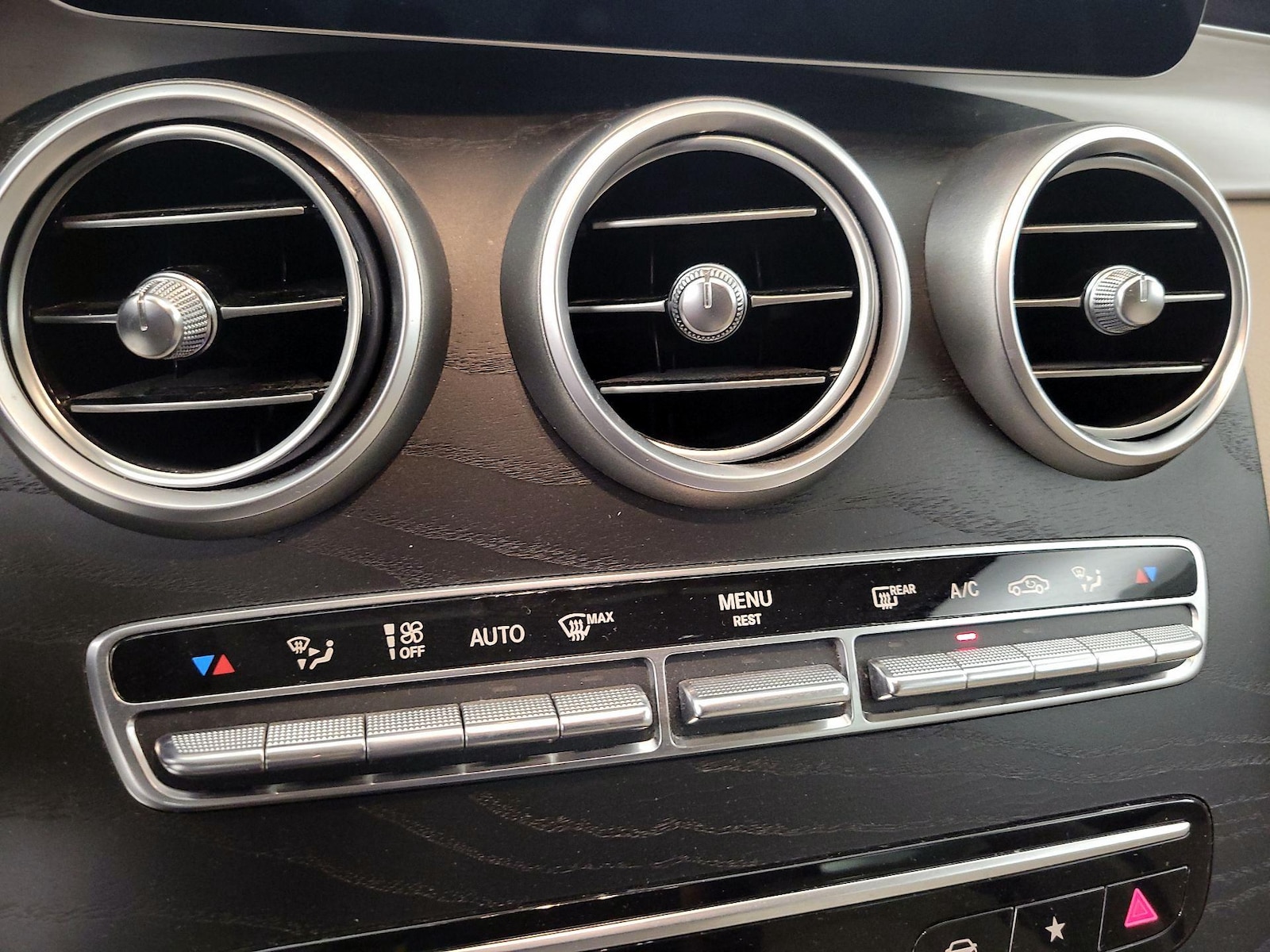 2020 Mercedes-Benz GLC Coupe GLC300 - Photo 17