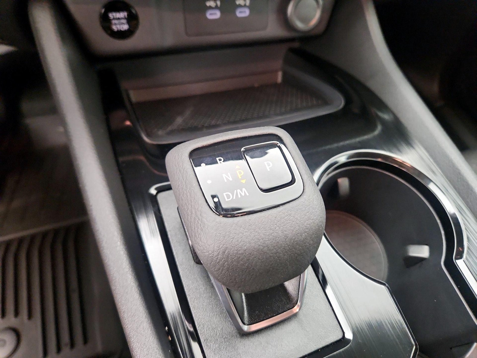 2026 Nissan Rogue SV - Photo 17
