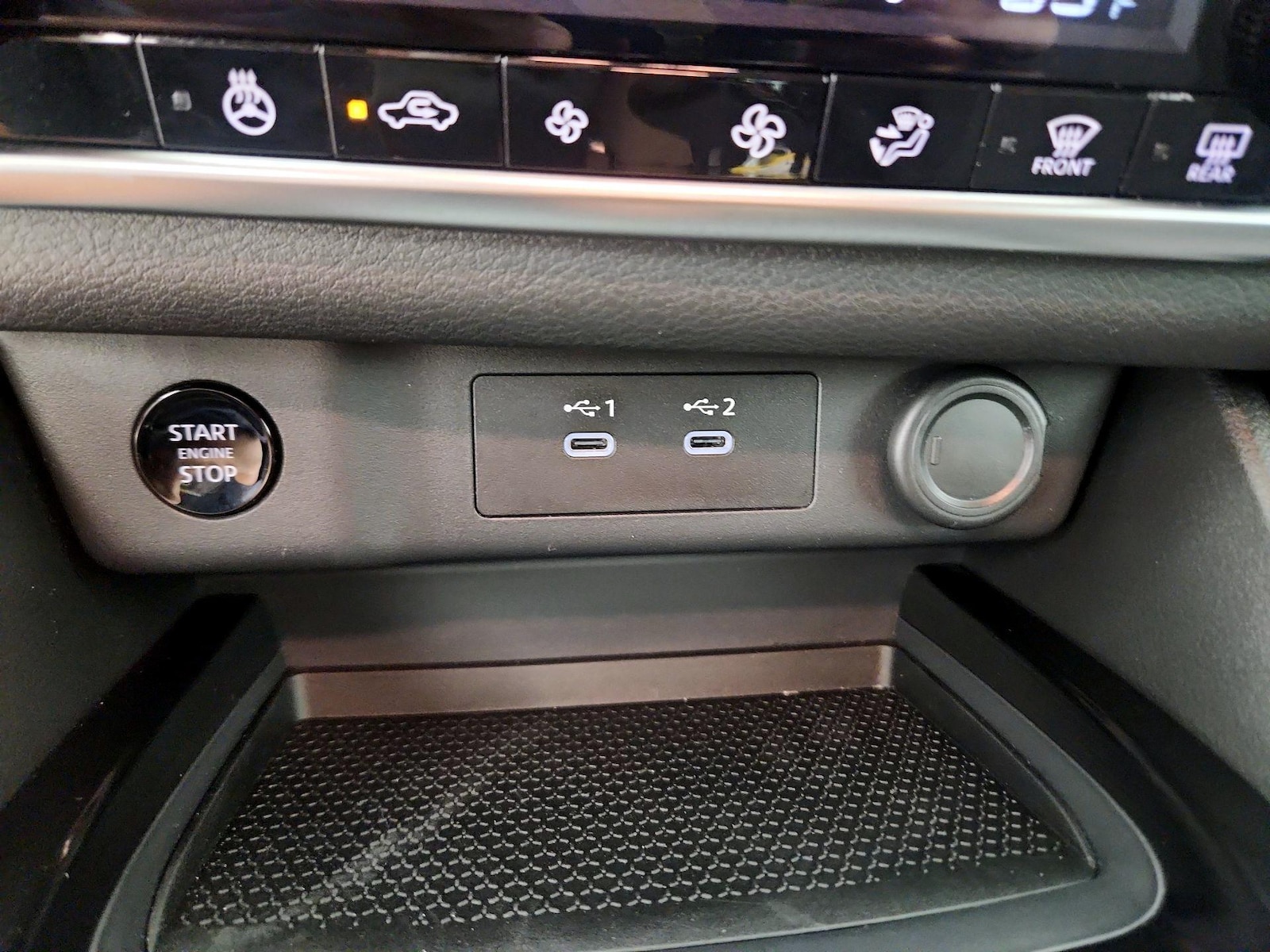 2026 Nissan Rogue SV - Photo 18
