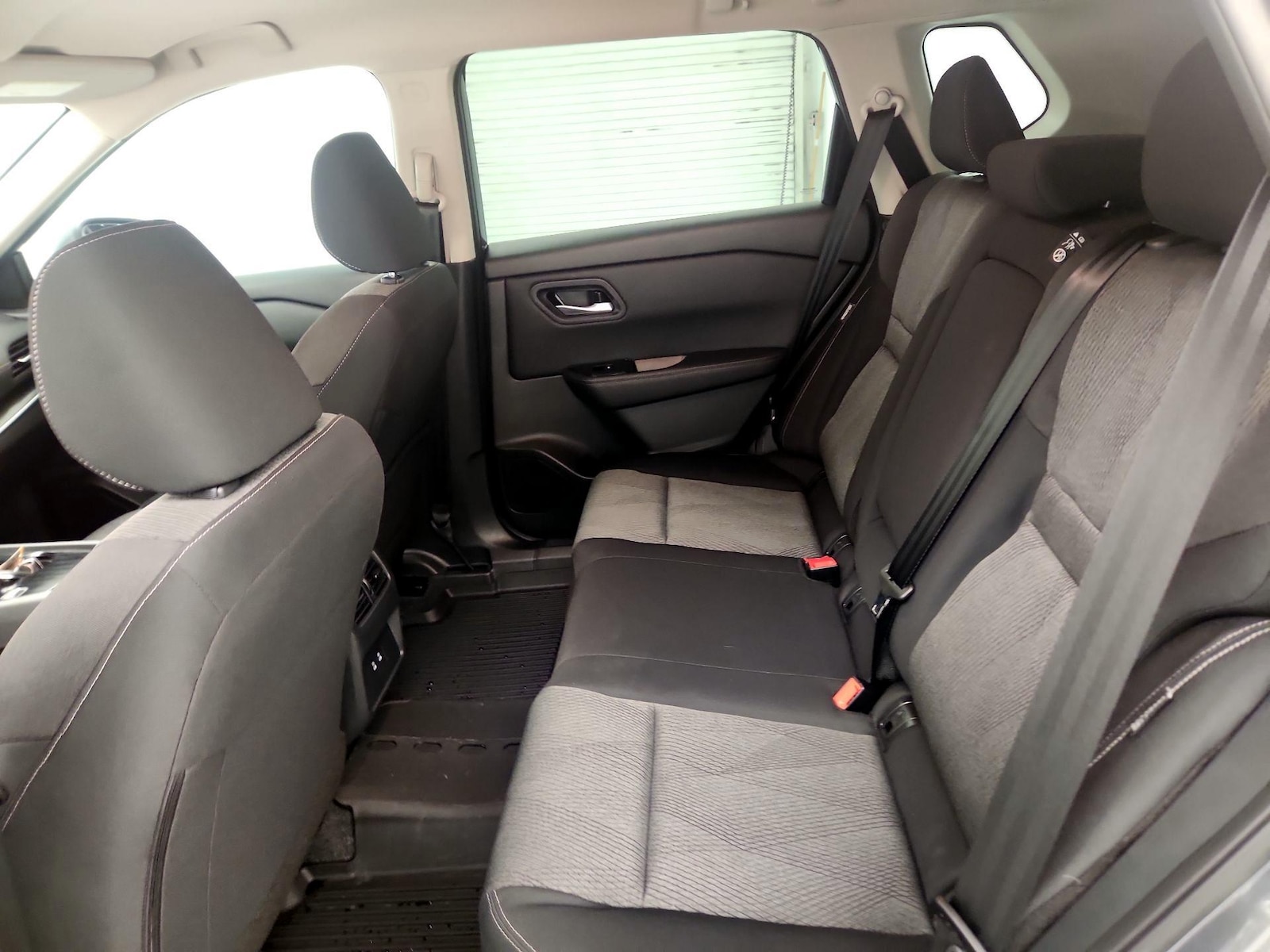 2026 Nissan Rogue SV - Photo 19