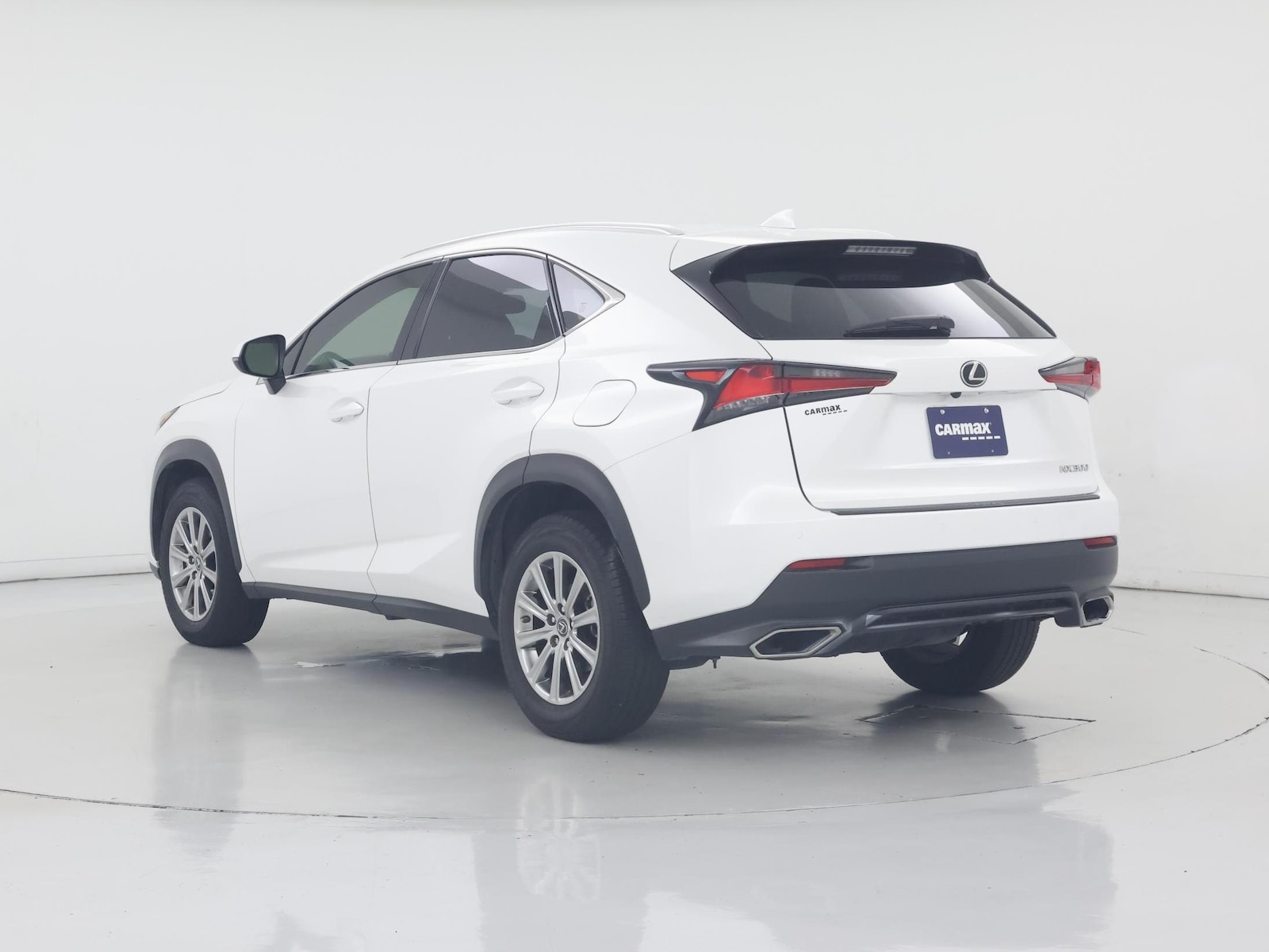 2020 Lexus NX 300 - Photo 3