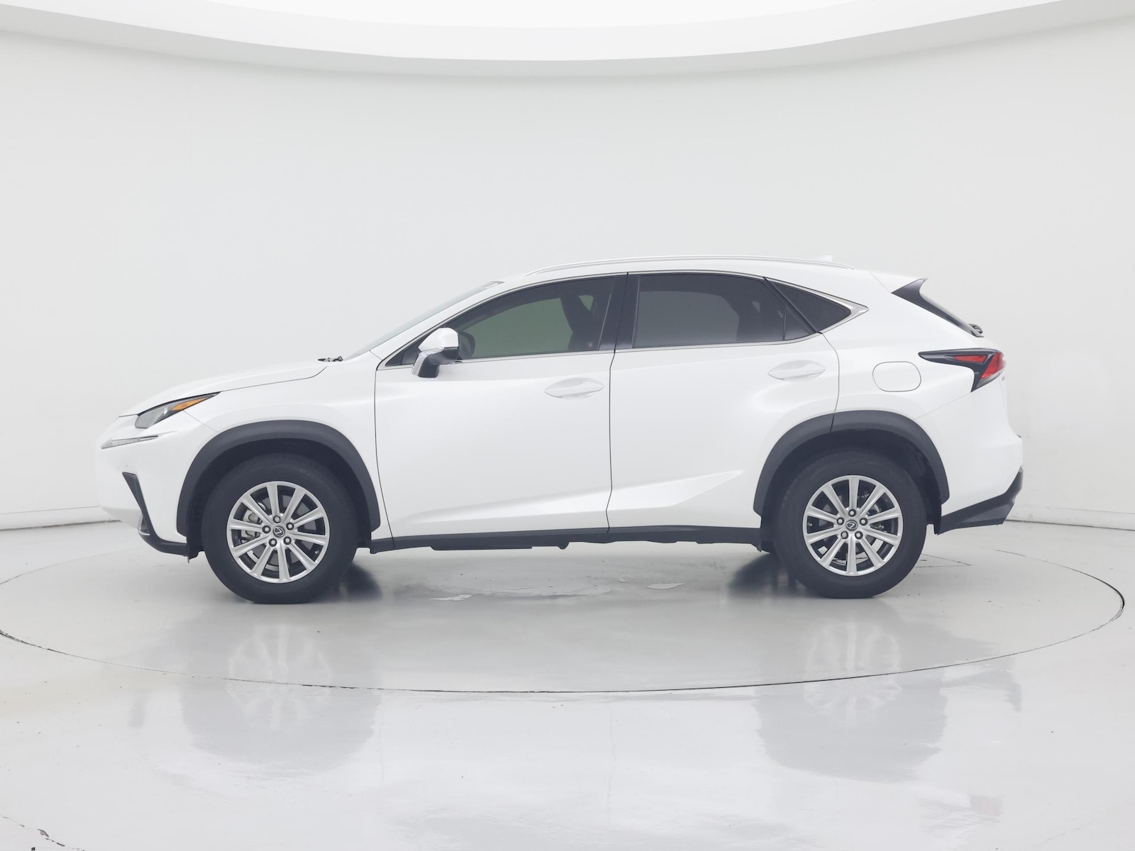 2020 Lexus NX 300 - Photo 4