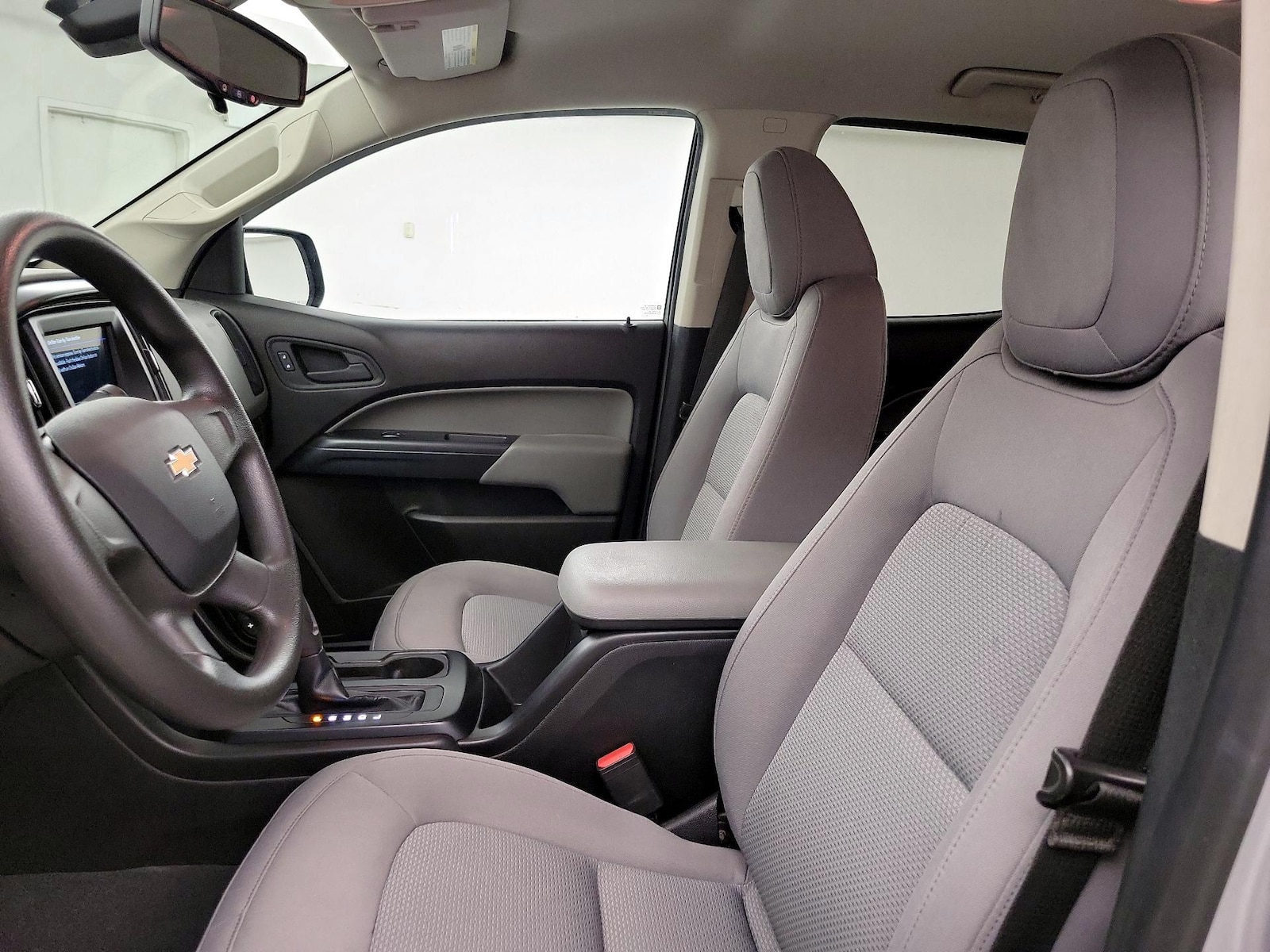 Power Seat(s) & Side Airbags