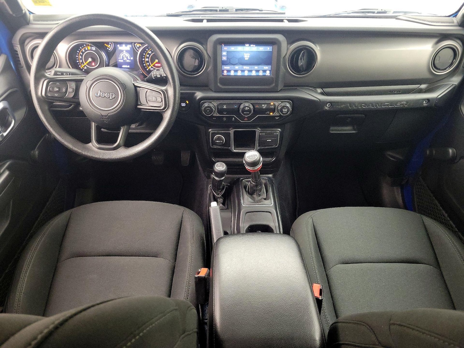 Apple CarPlay® & Android Auto™