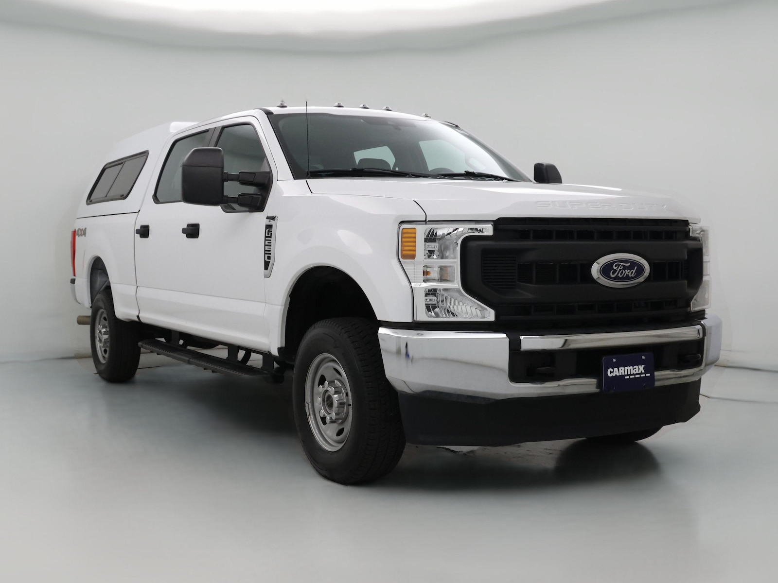 Bed Cover & Tow Hitch