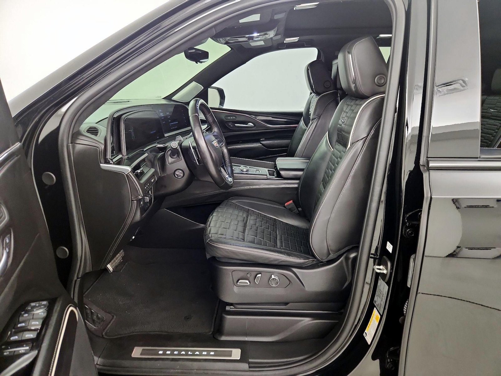 2024 Cadillac Escalade ESV V-Series - Photo 12
