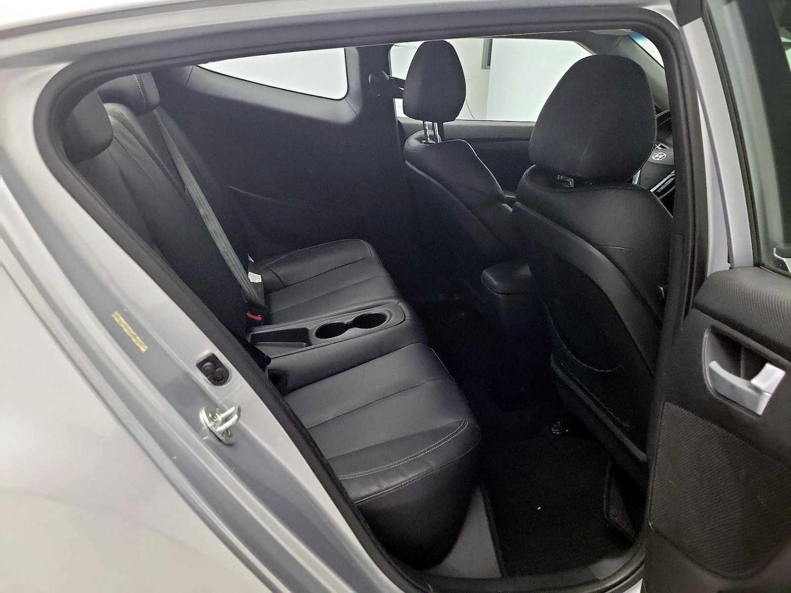 2015 Hyundai Veloster - Photo 20
