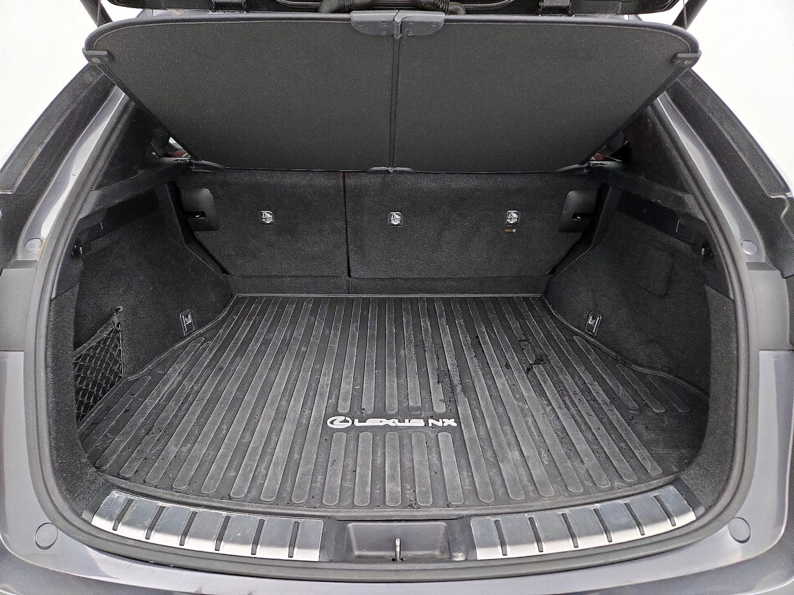2022 Lexus NX Hybrid 350h - Photo 22