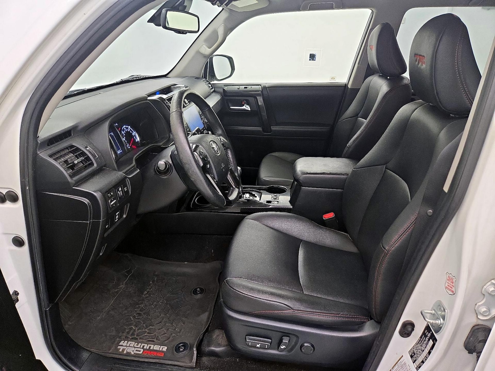 2020 Toyota 4Runner Off-Road - Photo 12