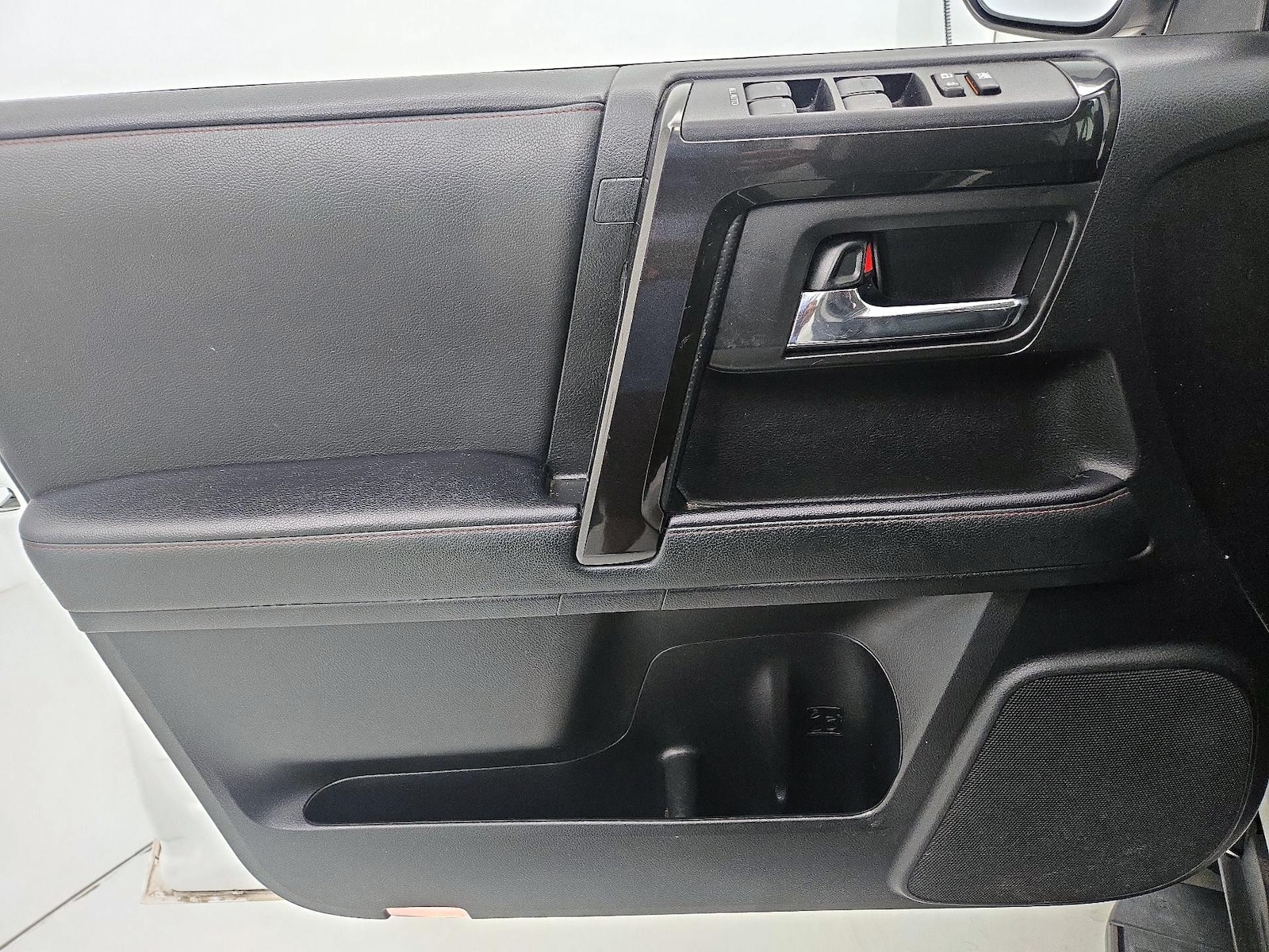 2020 Toyota 4Runner Off-Road - Photo 13