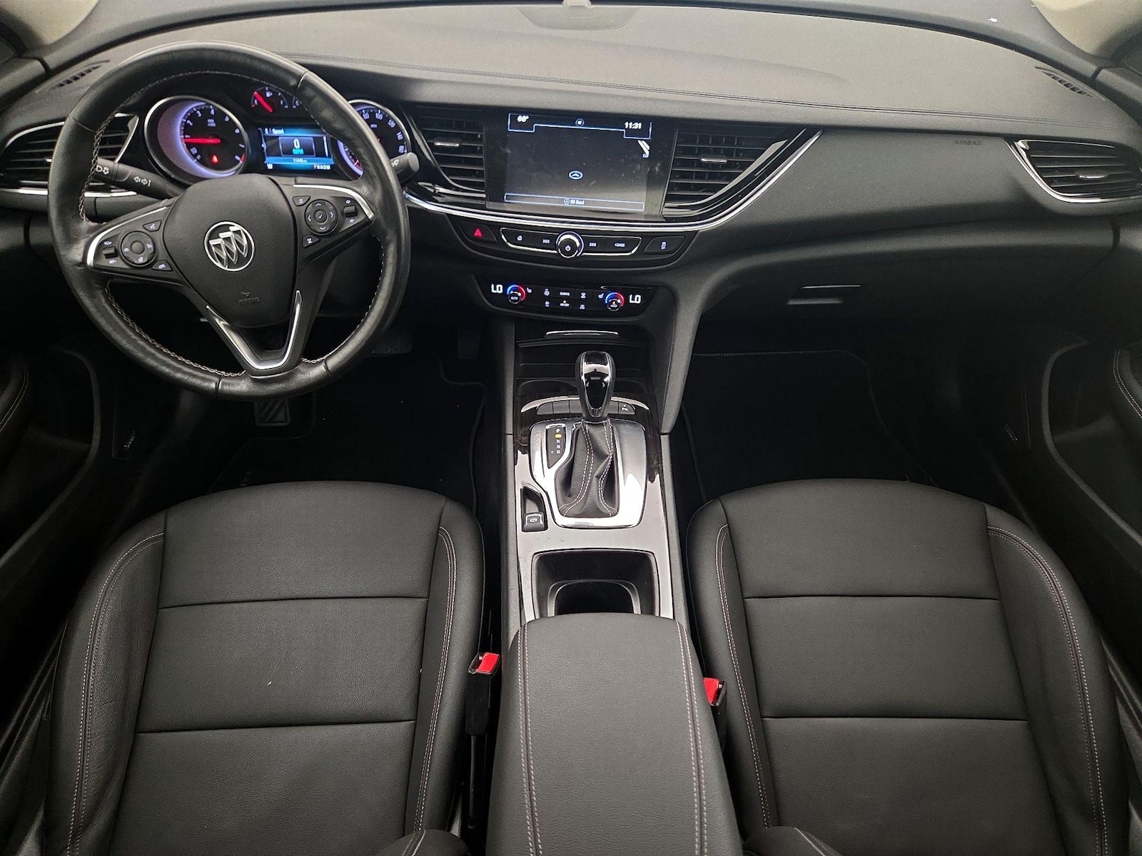 2018 Buick Regal Sportback Essence - Photo 10
