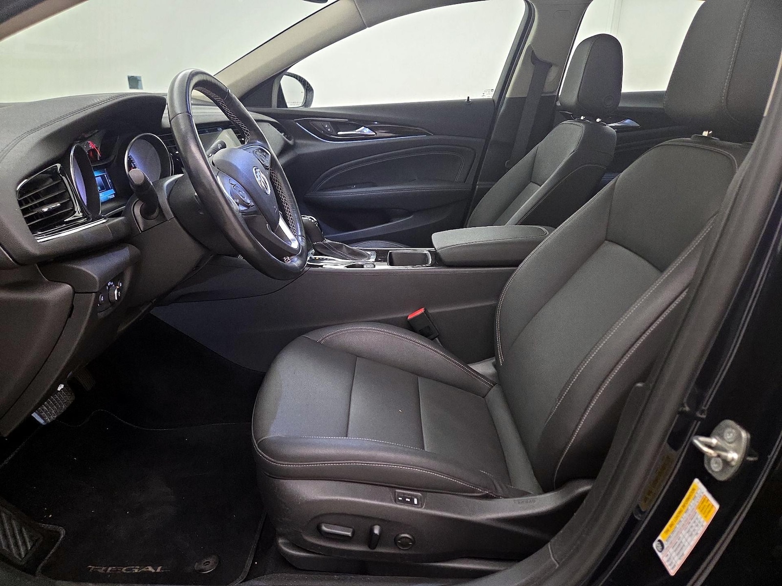 2018 Buick Regal Sportback Essence - Photo 12