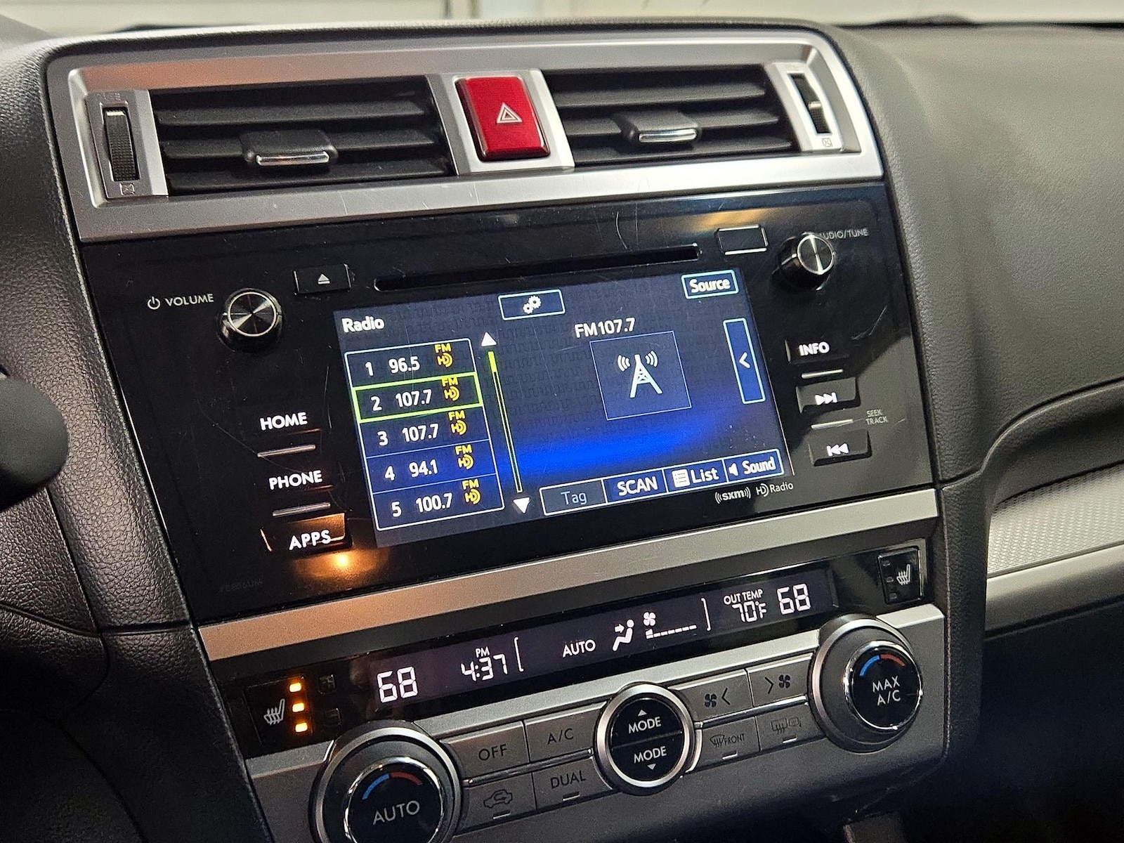 2017 Subaru Outback Premium - Photo 16