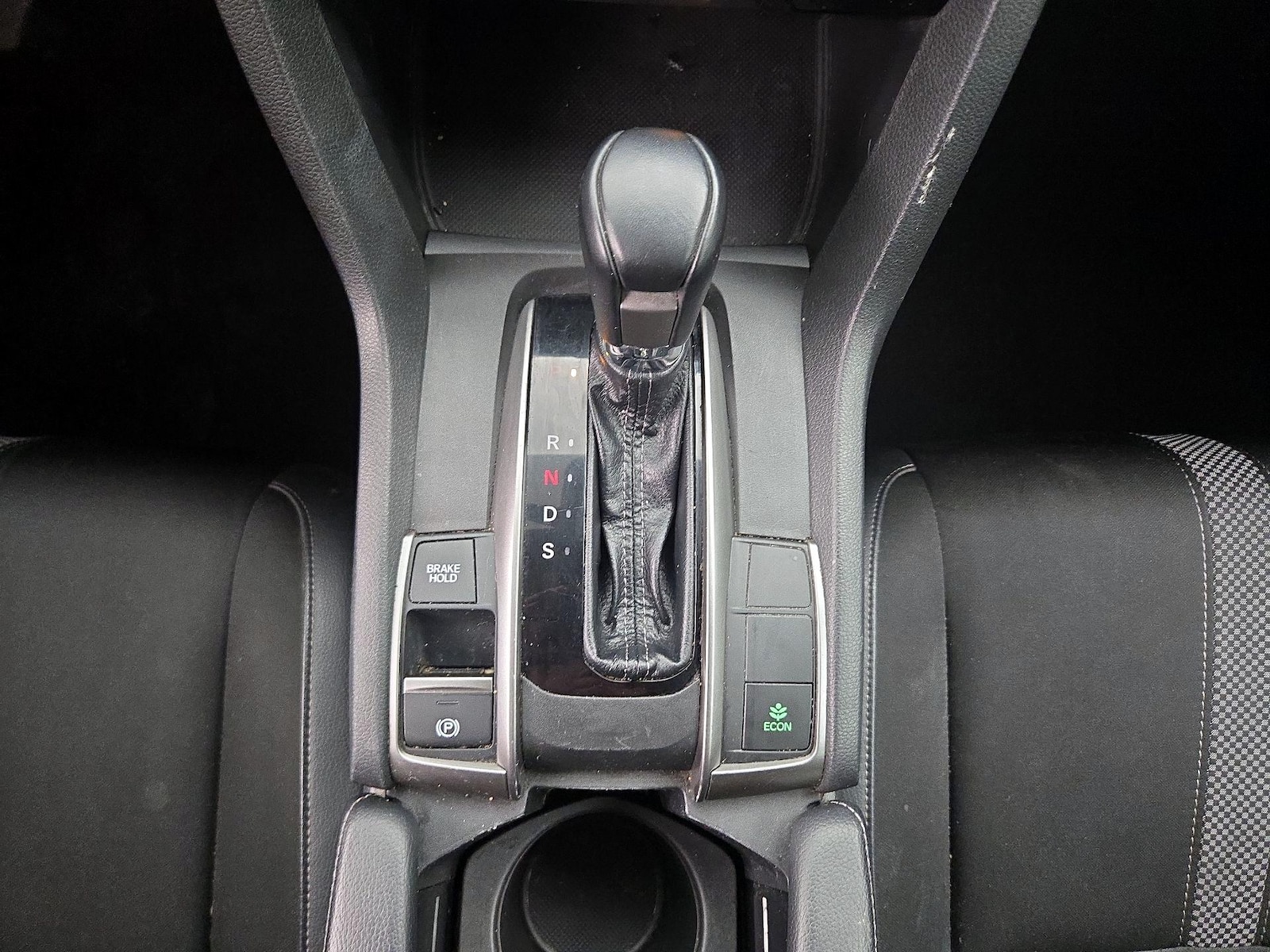 2021 Honda Civic Hatchback Sport - Photo 18