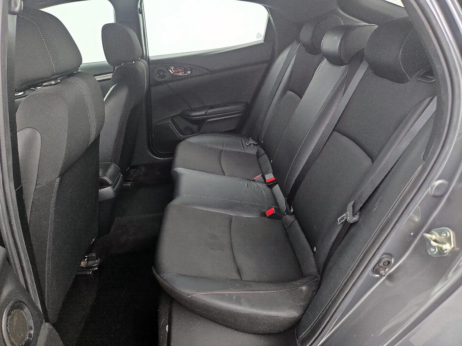 2021 Honda Civic Hatchback Sport - Photo 20